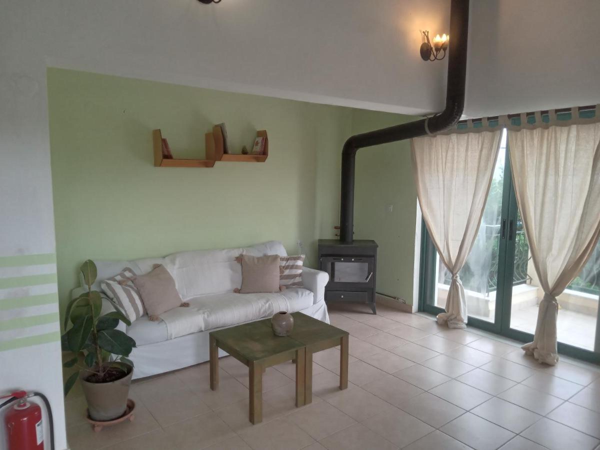 The White Rabbit Guesthouse Eco-Lodge "Cosy Apartment" Psakoudia Ngoại thất bức ảnh